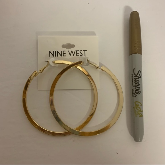 Nine West Gold Tone Beyonce Rihanna Style Big Hoop Earrings Girlfriend Gift - Picture 4 of 7